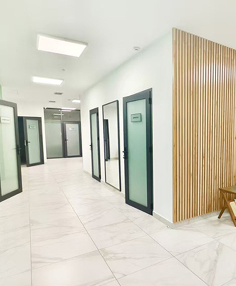 吉尔吉斯斯坦郁金香医院走廊