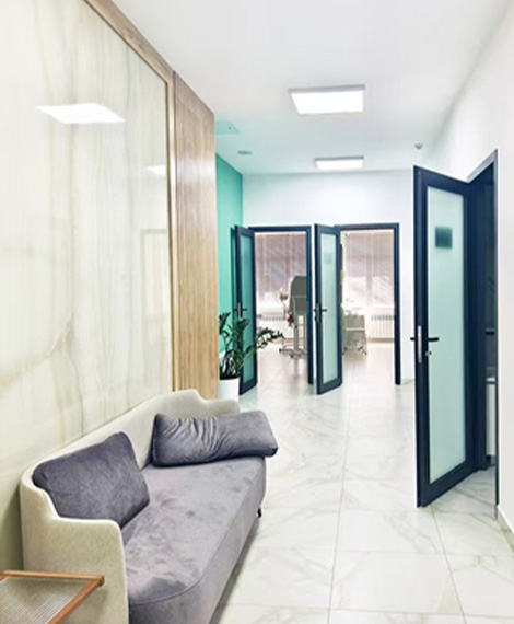 吉尔吉斯斯坦郁金香医院接待区